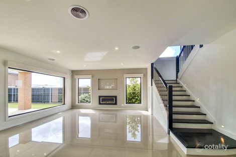 Property photo of 28 Bandicoot Loop Tarneit VIC 3029