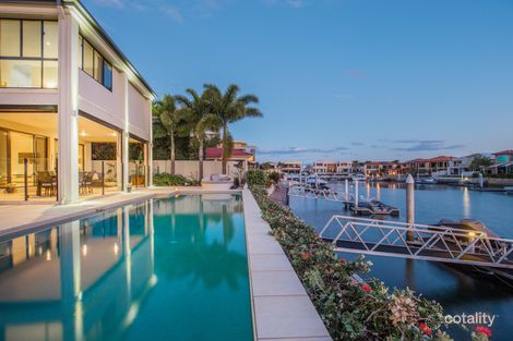 Property photo of 12 Queen Anne Court Paradise Point QLD 4216