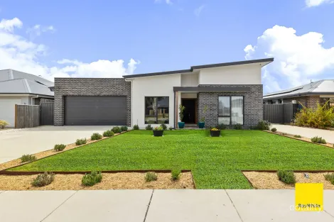 Property photo of 5 Maslin Place Bungendore NSW 2621