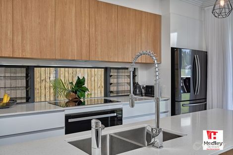 Property photo of 8 Tyrconnell Crescent Redlynch QLD 4870
