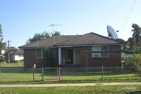 96 Lawrence Hargrave Rd, Warwick Farm, NSW 2170