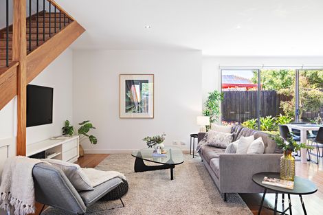 Property photo of 2/27 Horton Street Reservoir VIC 3073