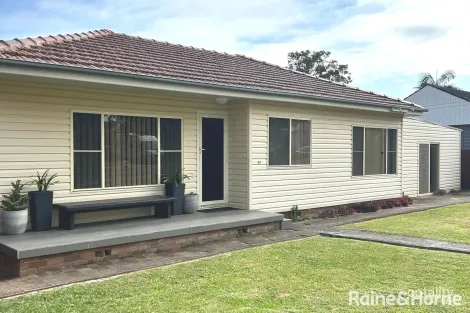 82 Parkes St, Oak Flats, NSW 2529