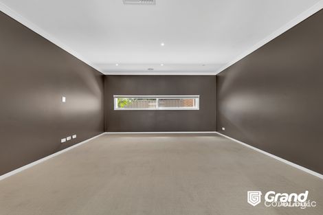 Property photo of 14 Aquitane Drive Cranbourne East VIC 3977