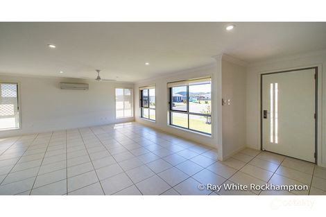 Property photo of 2 Masters Avenue Norman Gardens QLD 4701