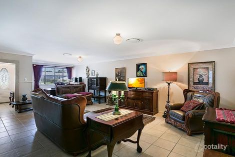 Property photo of 19 McShane Drive Mount Kynoch QLD 4350