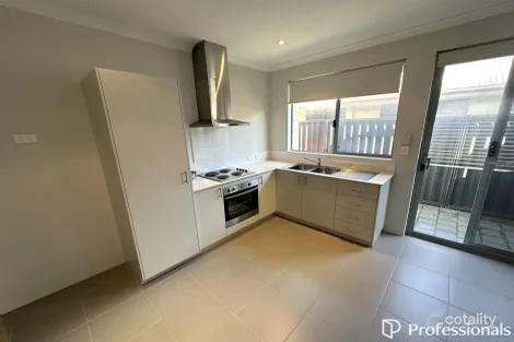 Property photo of 17 Elderflower Street Treeby WA 6164