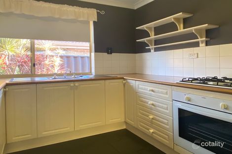 Property photo of 8 Durban Place Warnbro WA 6169