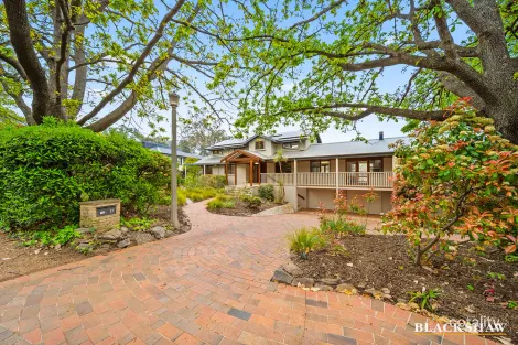 Property photo of 17 Finniss Crescent Narrabundah ACT 2604