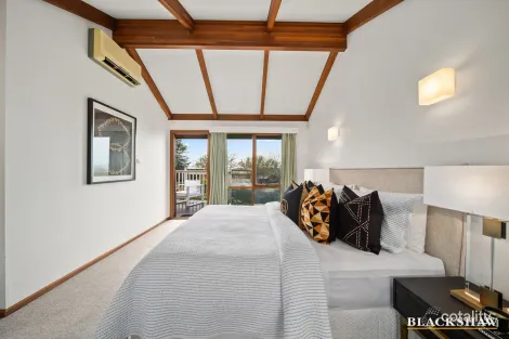 Property photo of 17 Finniss Crescent Narrabundah ACT 2604