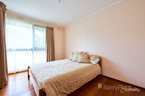 Property photo of 24 Thurbro Drive Keysborough VIC 3173