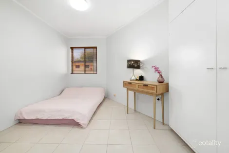 Property photo of 11/76 Gladstone Road Highgate Hill QLD 4101