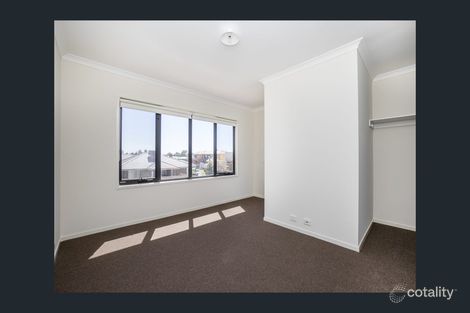 Property photo of 1 Wolomina Crescent Werribee VIC 3030