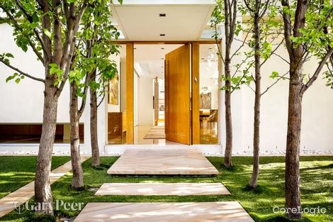 Property photo of 117-119 Kooyong Road Caulfield North VIC 3161