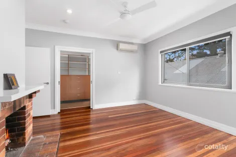 Property photo of 20 Saunders Street Indooroopilly QLD 4068