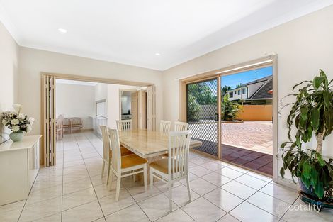 4 Campbell St, Bundall, QLD 4217