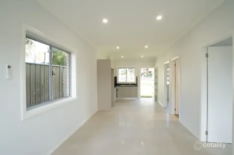 19 Sandringham St, St Johns Park, NSW 2176