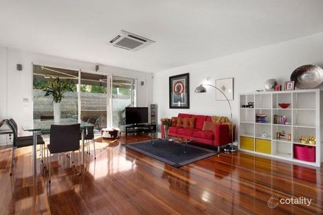 2/18a Broadway, Elwood, VIC 3184