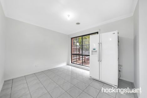 Property photo of 2 Neman Court Roxburgh Park VIC 3064