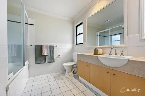 Property photo of 28/18 Bourton Road Merrimac QLD 4226