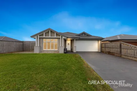 Property photo of 3 Flintoff Avenue Lang Lang VIC 3984