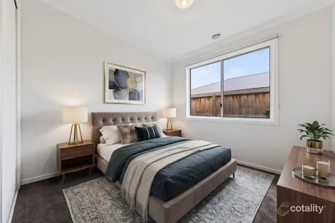 Property photo of 3 Flintoff Avenue Lang Lang VIC 3984