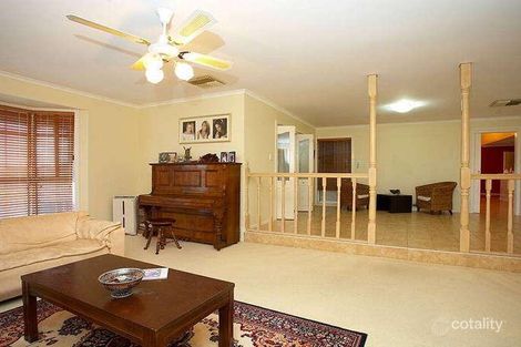 Property photo of 1 Greylea Grove Seabrook VIC 3028