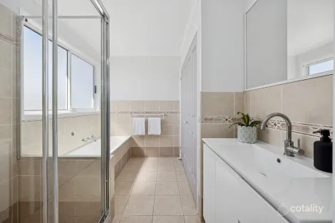 Property photo of 88 Katherine Avenue Amaroo ACT 2914