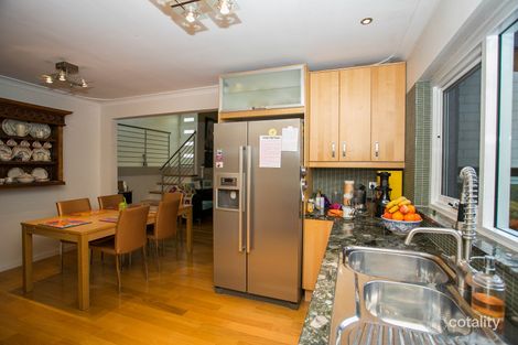 Property photo of 30 Kimbarlee Way Lesmurdie WA 6076