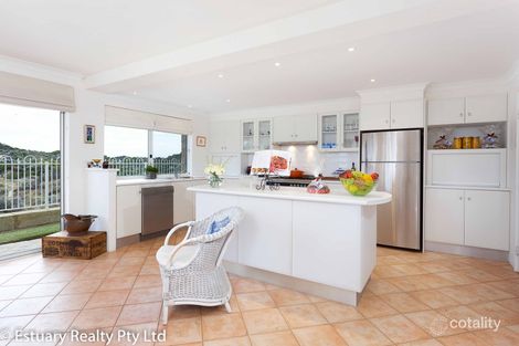 Property photo of 18 Dongara Vista Dawesville WA 6211