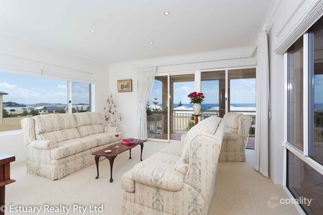 Property photo of 18 Dongara Vista Dawesville WA 6211
