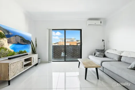 Property photo of 38/2 Glenmore Ridge Drive Glenmore Park NSW 2745