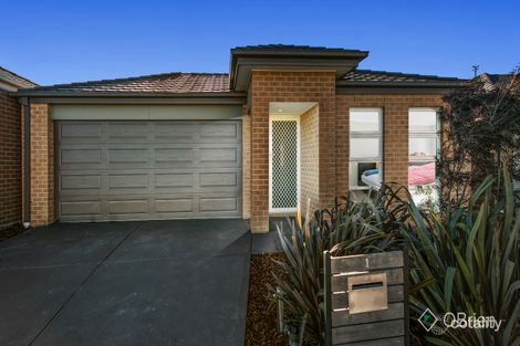 Property photo of 1 Albany Crescent Pakenham VIC 3810