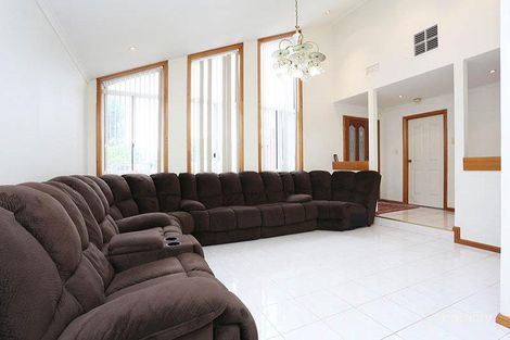 Property photo of 5 Bignell Court Roxburgh Park VIC 3064