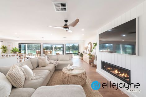 Property photo of 25 Stingaree Point Drive Dora Creek NSW 2264