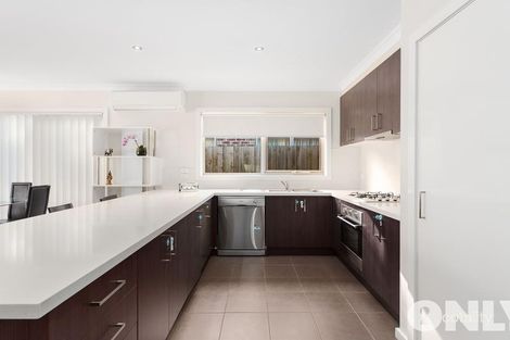 Property photo of 2/22 Immy Parade Narre Warren VIC 3805