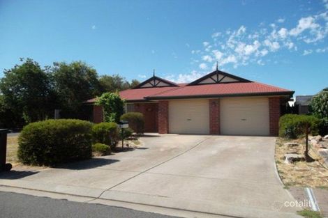 2 Manning Cres, Pooraka, SA 5095