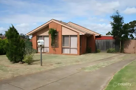 16 Pamela Ct, Melton West, VIC 3337