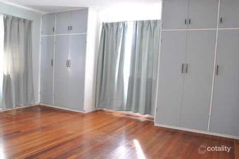 Property photo of 30 Montrose Parade Wynnum West QLD 4178
