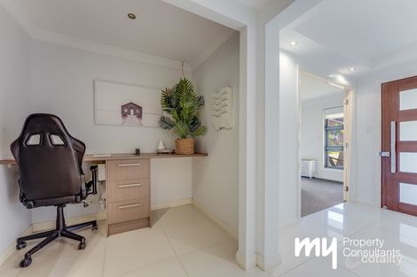 Property photo of 8 Gunn Way Elderslie NSW 2570