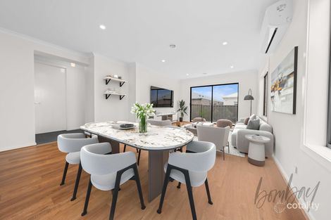 21 Spreading Rd, Mickleham, VIC 3064