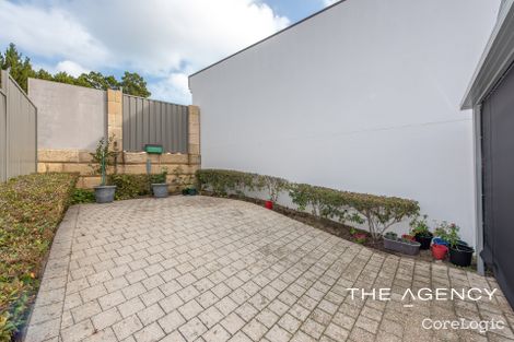 Property photo of 12 Ferndene Mews Hillarys WA 6025