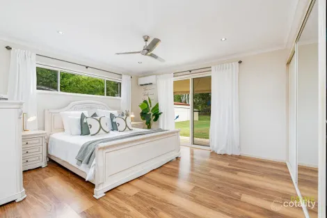 Property photo of 97 Seaview Drive Booral QLD 4655