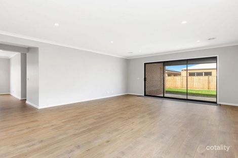 Property photo of 27 Silver Wattle Road Mount Duneed VIC 3217