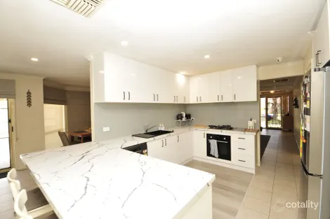 Property photo of 8 Astley Wynd Lynbrook VIC 3975