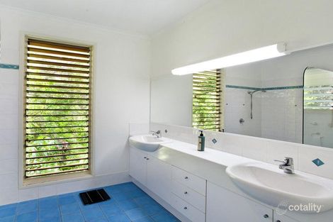 Property photo of 32 Elanda Street Sunshine Beach QLD 4567