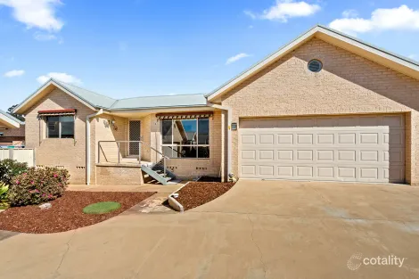 17b Eric Fenning Dr, Surf Beach, NSW 2536