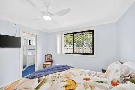 Property photo of 1/56 Bent Street Tuncurry NSW 2428