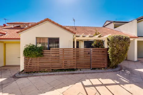 6/44-48 Georgina St, Woody Point, QLD 4019
