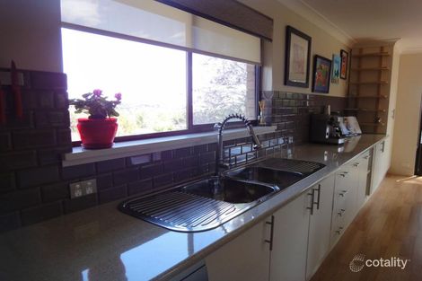 Property photo of 9 Noonameena Drive Orange NSW 2800